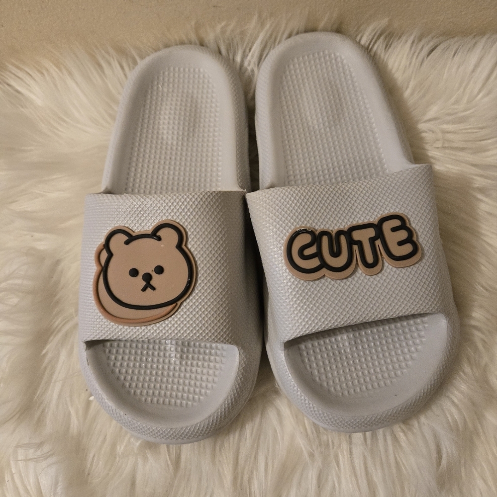 Cute Bear Kids Slide Sandals - White Size 40-41/ 255 MM